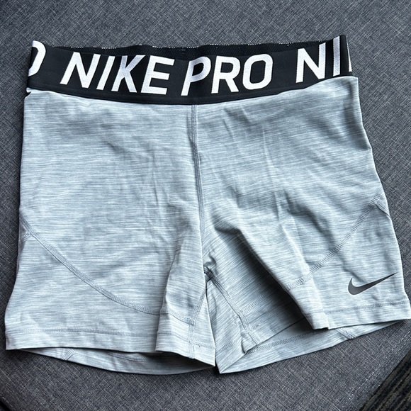 SOLD - Picture 3 of 6